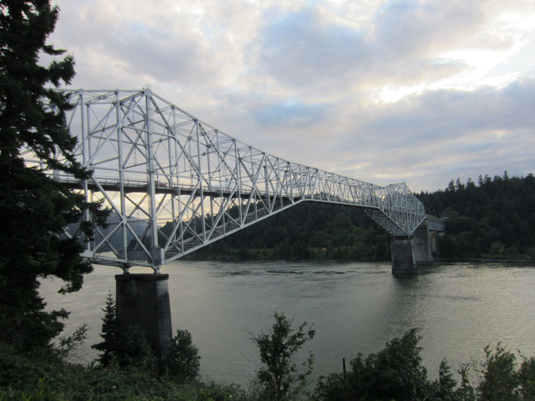 Bridge of the Gods, Cascade Locks, PCT
